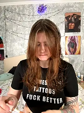 Snapshot of Sabrina_shells chatting on November 16, 1:16 pm Sabrina shells online show from November 16, 1:16 pm