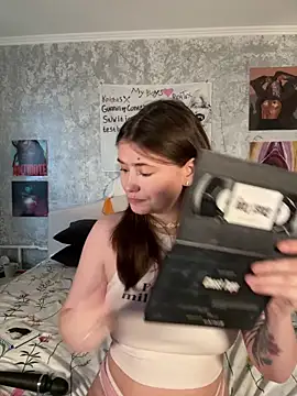 Snapshot of Sabrina_shells chatting on October 24, 10:25 am Sabrina shells online show from October 24, 10:25 am