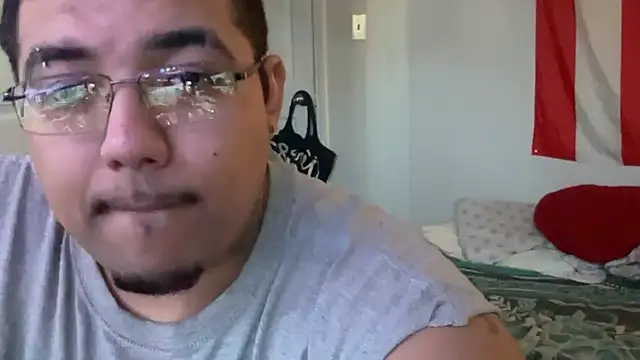 cloudy couple444 online show from February 21, 3:43 pm