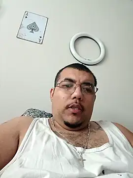 cloudy couple444 online show from September 17, 9:39 pm