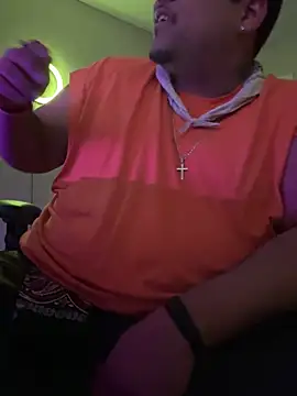 cloudy couple444 online show from February 3, 5:40 am