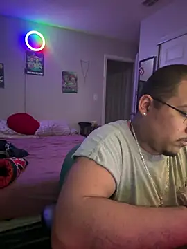 cloudy couple444 online show from March 11, 7:35 am