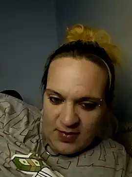 cloudy couple444 online show from December 22, 2:16 pm