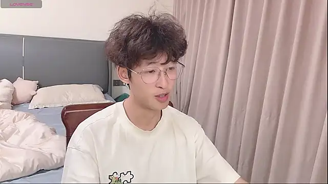 A11414 online show from December 20, 2:53 pm