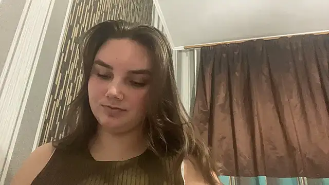 Dreamyblushfairy online show from January 1, 5:11 pm