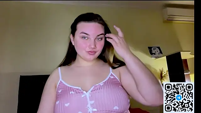 Dreamyblushfairy online show from March 28, 6:09 pm