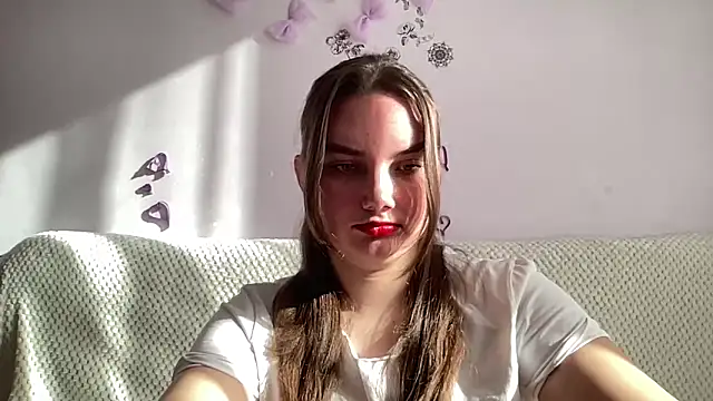 Dreamyblushfairy online show from March 18, 7:22 am