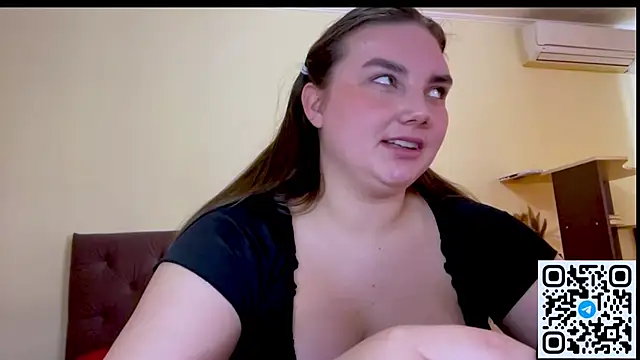 Dreamyblushfairy online show from April 16, 2:18 pm