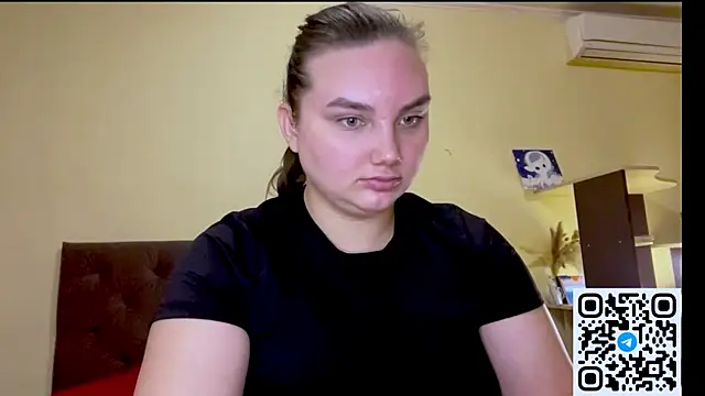 Dreamyblushfairy online show from March 31, 2:08 pm