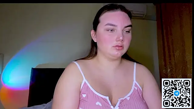 Dreamyblushfairy online show from March 8, 4:21 pm