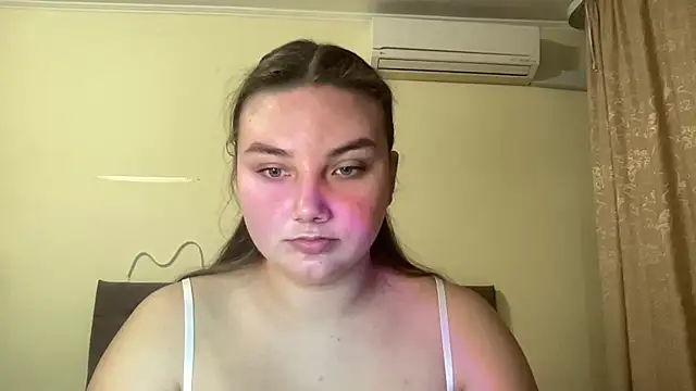 Dreamyblushfairy online show from October 3, 5:47 pm