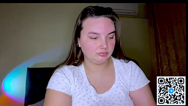 Dreamyblushfairy online show from March 11, 7:19 pm