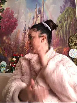 BELLAMORGANE1 online show from November 30, 10:49 am