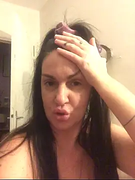 BELLAMORGANE1 online show from March 19, 9:37 pm