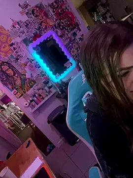 Snapshot of SexyLilLexi chatting on November 26, 3:34 pm SexyLilLexi online show from November 26, 3:34 pm