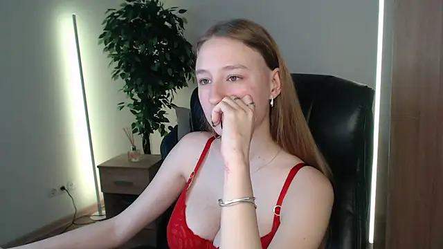 Haley Vixen online show from December 25, 12:47 pm