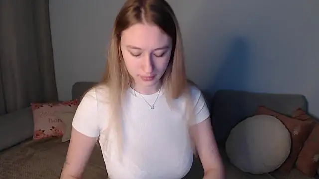 Haley Vixen online show from October 31, 9:06 am