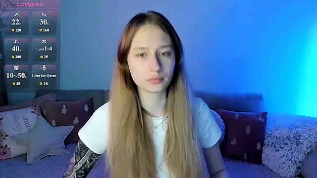 Snapshot of Haley_Vixen chatting on May 23, 8:02 am Haley Vixen online show from May 23, 8:02 am