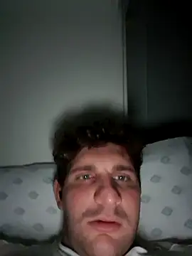 michemichemiche8 online show from November 5, 9:29 pm