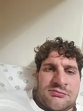 michemichemiche8 online show from November 16, 8:02 pm