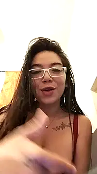 Snapshot of StarSex22 chatting on December 25, 6:52 am StarSex22 online show from December 25, 6:52 am