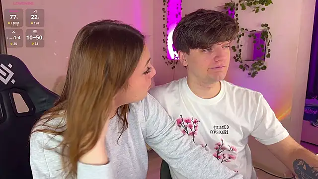 RobertAndLinela online show from January 15, 9:23 am