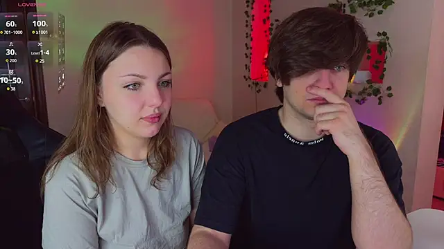 RobertAndLinela online show from April 26, 12:46 pm