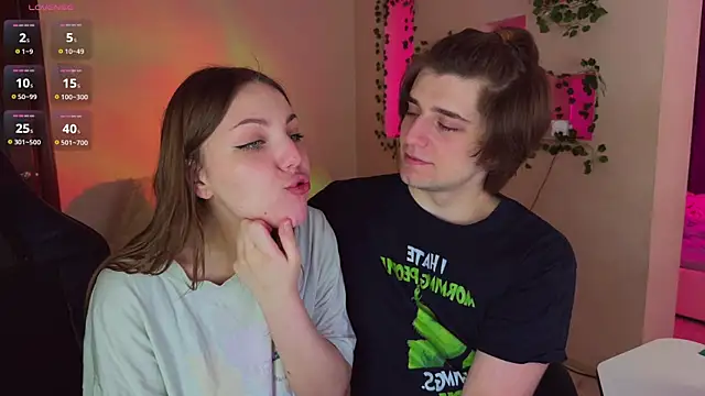 RobertAndLinela online show from June 21, 11:38 am