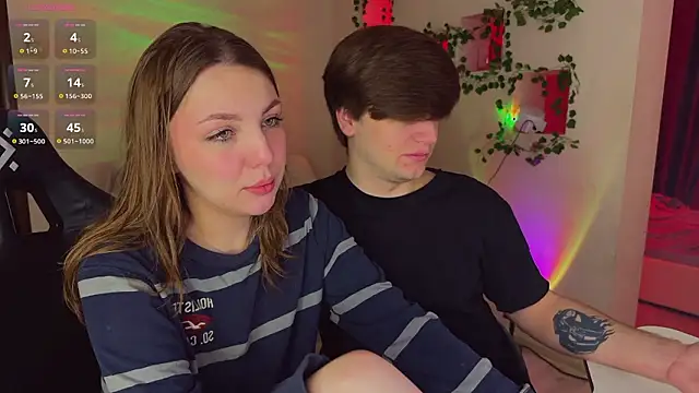 RobertAndLinela online show from February 27, 5:18 am