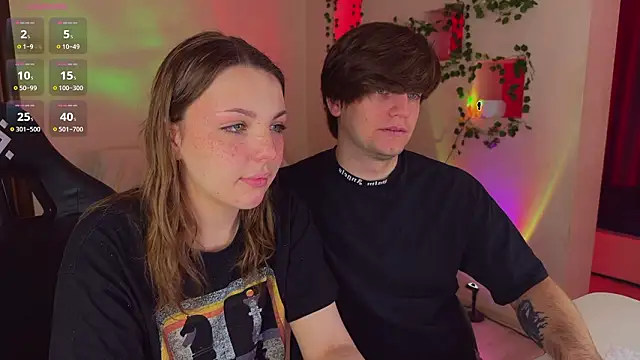 RobertAndLinela online show from March 28, 2:23 am