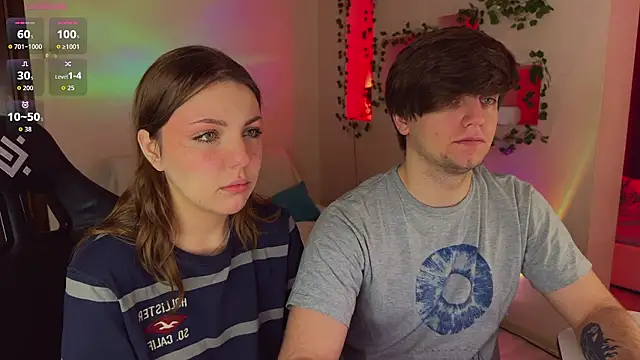 RobertAndLinela online show from March 12, 5:06 pm