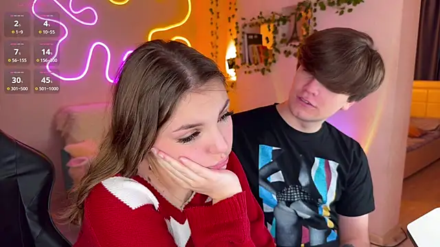 RobertAndLinela online show from November 8, 1:58 pm