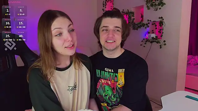 RobertAndLinela online show from June 18, 11:37 am