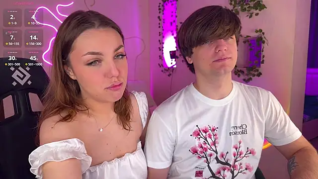 RobertAndLinela online show from November 25, 3:01 pm