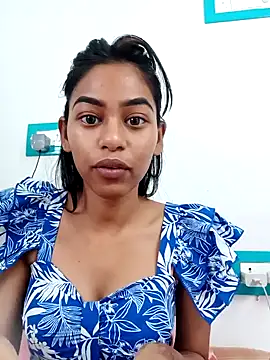 Snapshot of Alpha-QueeN chatting on December 24, 6:55 am Alpha-QueeN online show from December 24, 6:55 am