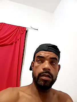 Snapshot of Fbfabio19 chatting on February 28, 4:23 am Fbfabio19 online show from February 28, 4:23 am