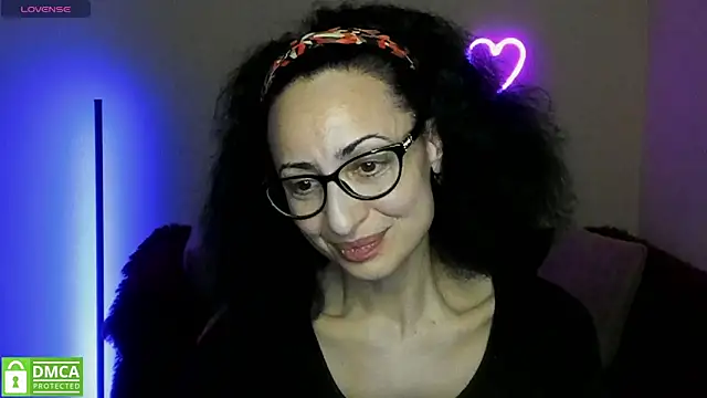 Snapshot of Arianasweety23 chatting on March 14, 3:48 am Arianasweety23 online show from March 14, 3:48 am