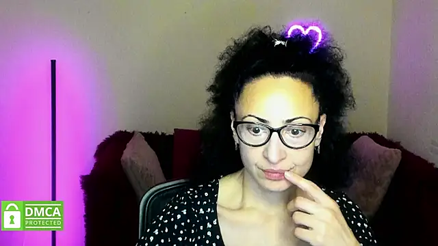 Snapshot of Arianasweety23 chatting on October 6, 11:33 am Arianasweety23 online show from October 6, 11:33 am