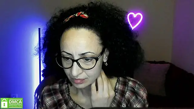 Snapshot of Arianasweety23 chatting on March 9, 6:32 pm Arianasweety23 online show from March 9, 6:32 pm