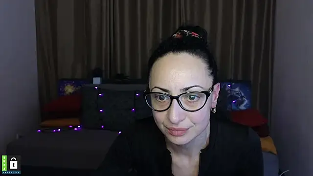 Snapshot of Arianasweety23 chatting on March 3, 3:05 am Arianasweety23 online show from March 3, 3:05 am