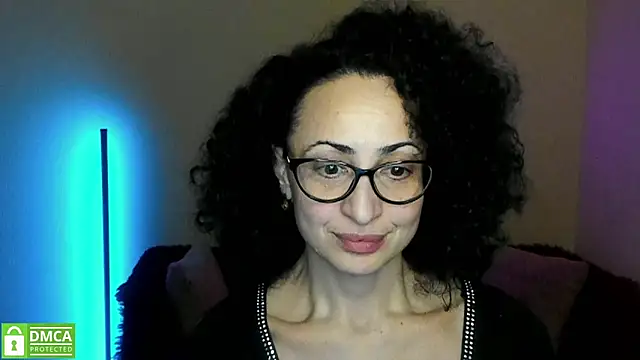 Snapshot of Arianasweety23 chatting on March 6, 6:26 pm Arianasweety23 online show from March 6, 6:26 pm