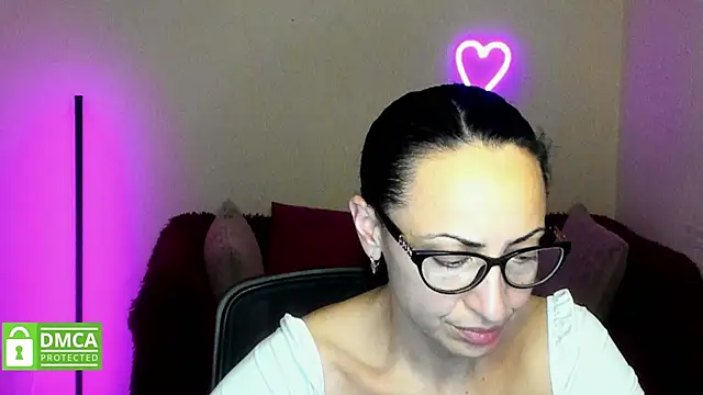 Snapshot of Arianasweety23 chatting on October 2, 5:27 pm Arianasweety23 online show from October 2, 5:27 pm