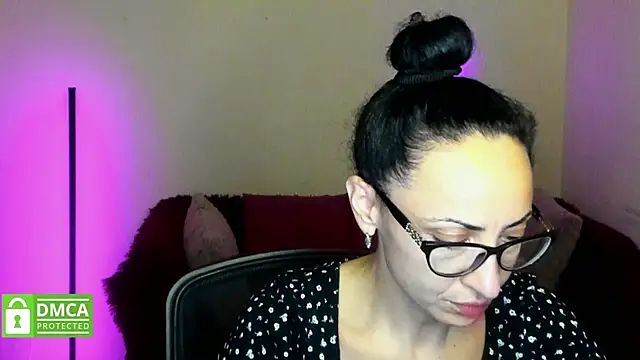 Snapshot of Arianasweety23 chatting on October 3, 5:25 pm Arianasweety23 online show from October 3, 5:25 pm