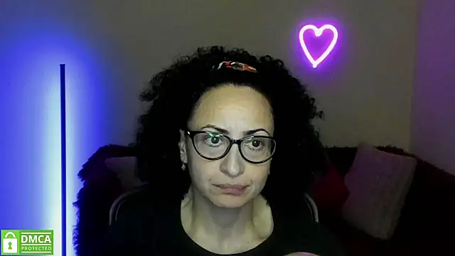 Snapshot of Arianasweety23 chatting on March 15, 9:38 pm Arianasweety23 online show from March 15, 9:38 pm