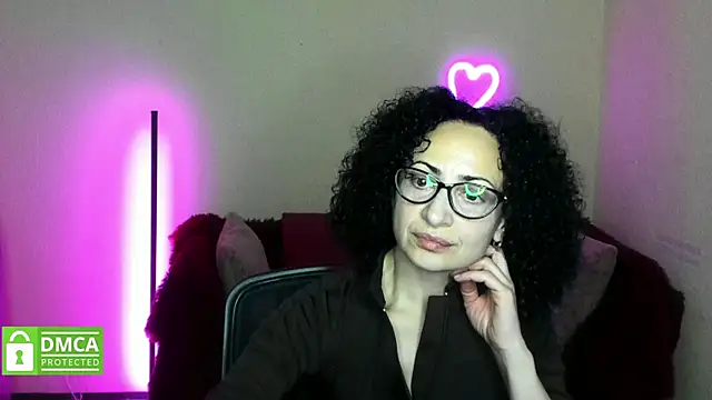 Arianasweety23 online show from October 31, 6:26 pm