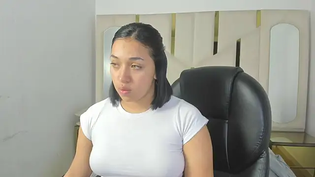IsabellRodriguez18 online show from December 18, 4:06 am