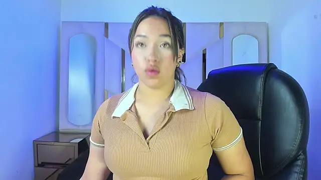 IsabellRodriguez18 online show from March 6, 3:45 am
