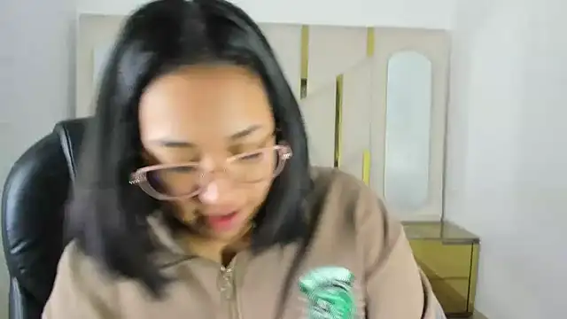 IsabellRodriguez18 online show from November 12, 3:10 am