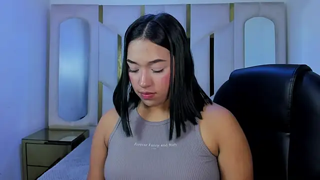 IsabellRodriguez18 online show from May 26, 3:26 am