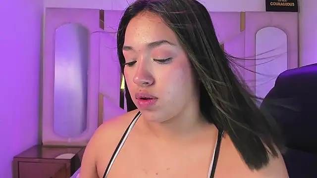IsabellRodriguez18 online show from April 5, 3:24 am